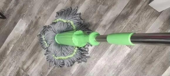 Self-twisting Water Rotating Mop - Loopni